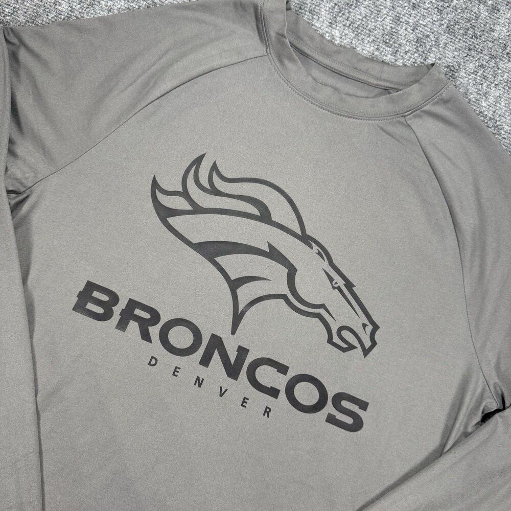 NFL Team Apparel Denver Broncos Long Sleeve Performace Shirt - Medium